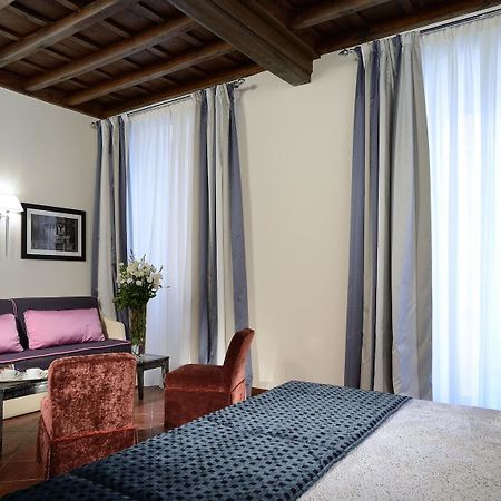 Hotel Frattina 122 à Rome Extérieur photo