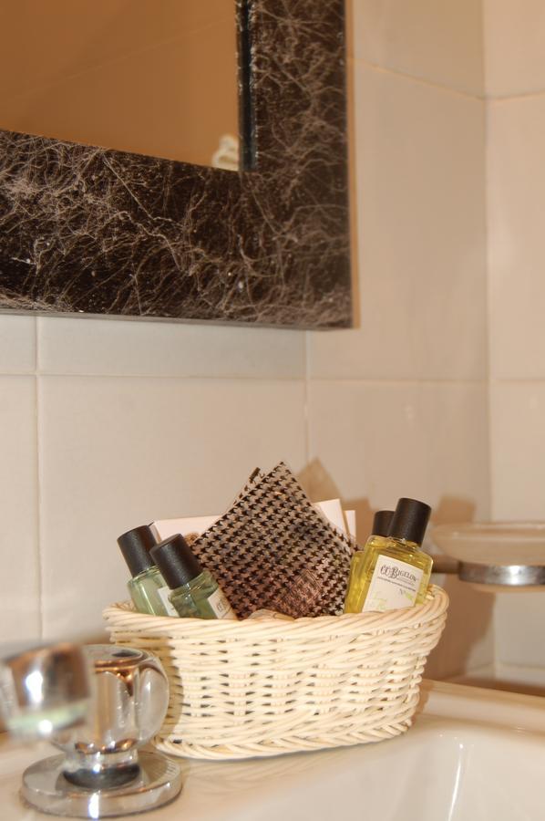 Hotel Frattina 122 à Rome Extérieur photo
